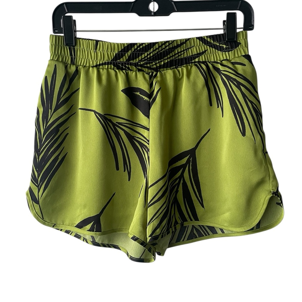A New Day Green Leaf Print Women's Athletic Shorts